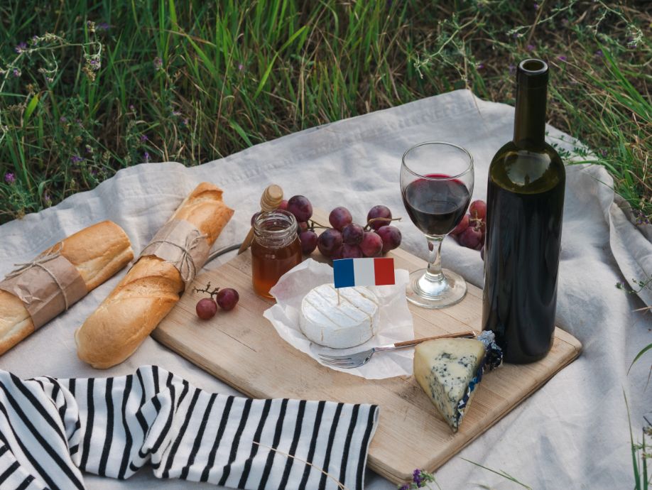 picnic, branzeturi si vin